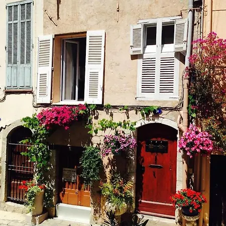 Centre 2 Rooms+mezzanin Cannes